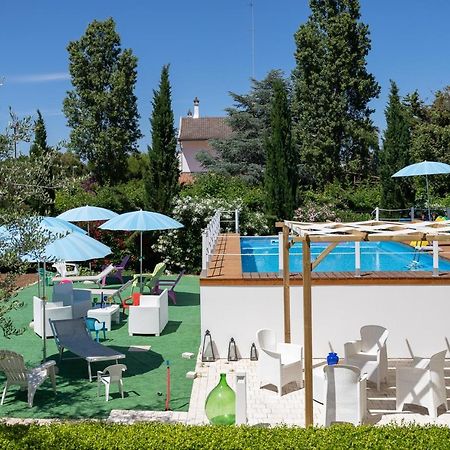 Casa Torre Di Specchio 2 Con Piscina Apartment Bari Bagian luar foto