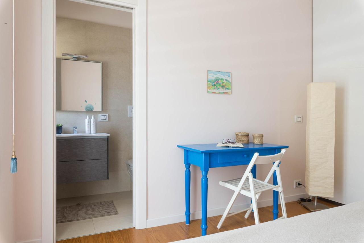 Casa Torre Di Specchio 2 Con Piscina Apartment Bari Bagian luar foto